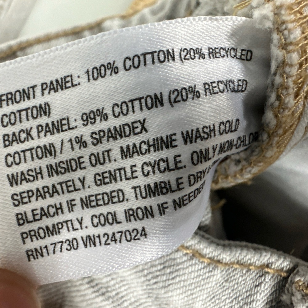 NWT Wild Fable Sz 6/32” High Rise Straight Jeans Distressed Button Fly Juniors - Picture 11 of 11